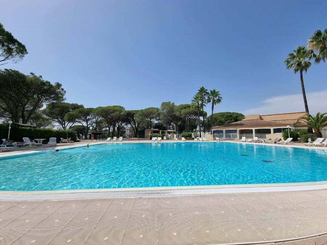 Saint-Raphaël Studio 4P Vue Piscine St Raphael Valescure - Au Coeur Des Golfs מראה חיצוני תמונה