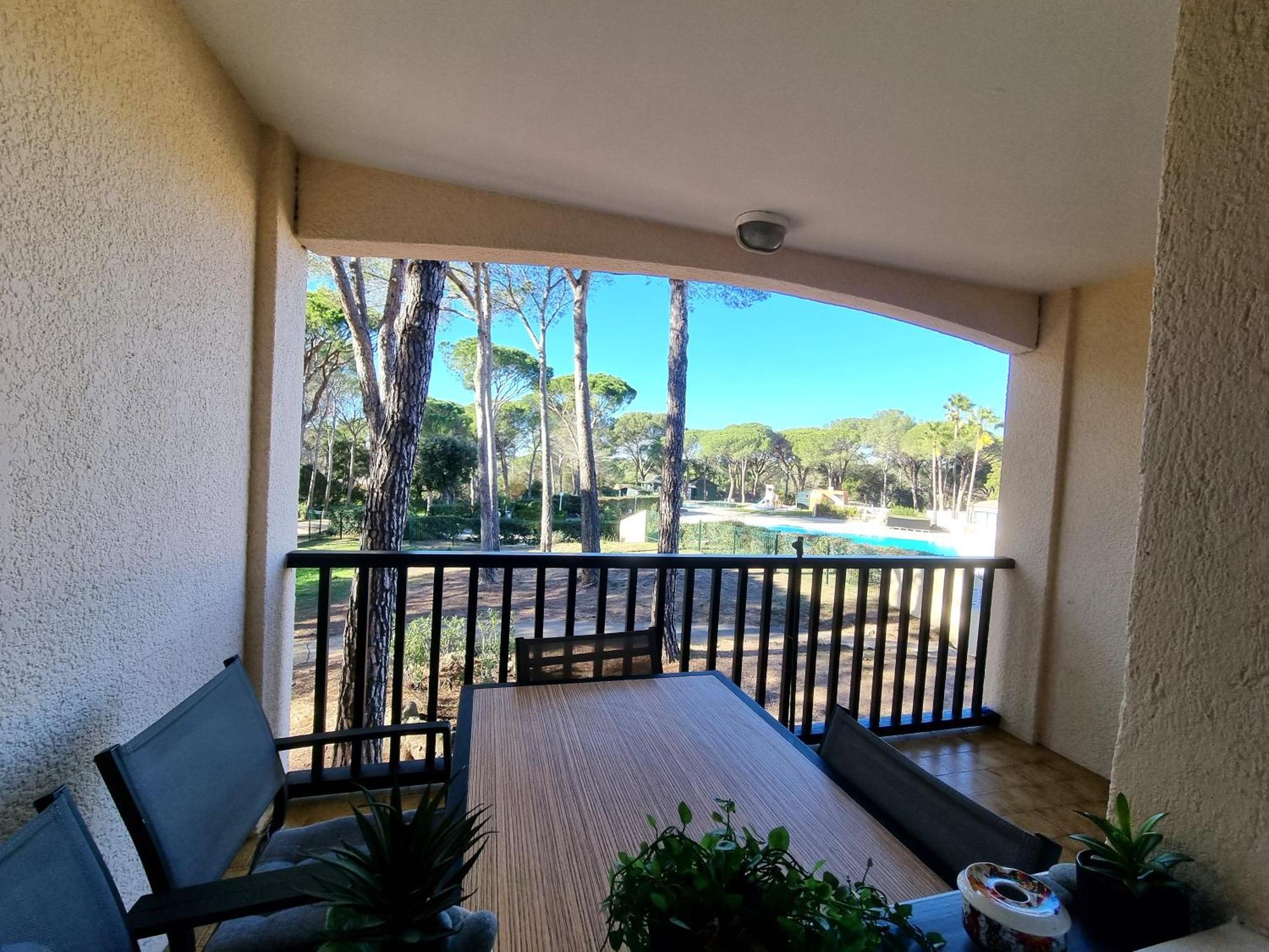 Saint-Raphaël Studio 4P Vue Piscine St Raphael Valescure - Au Coeur Des Golfs מראה חיצוני תמונה