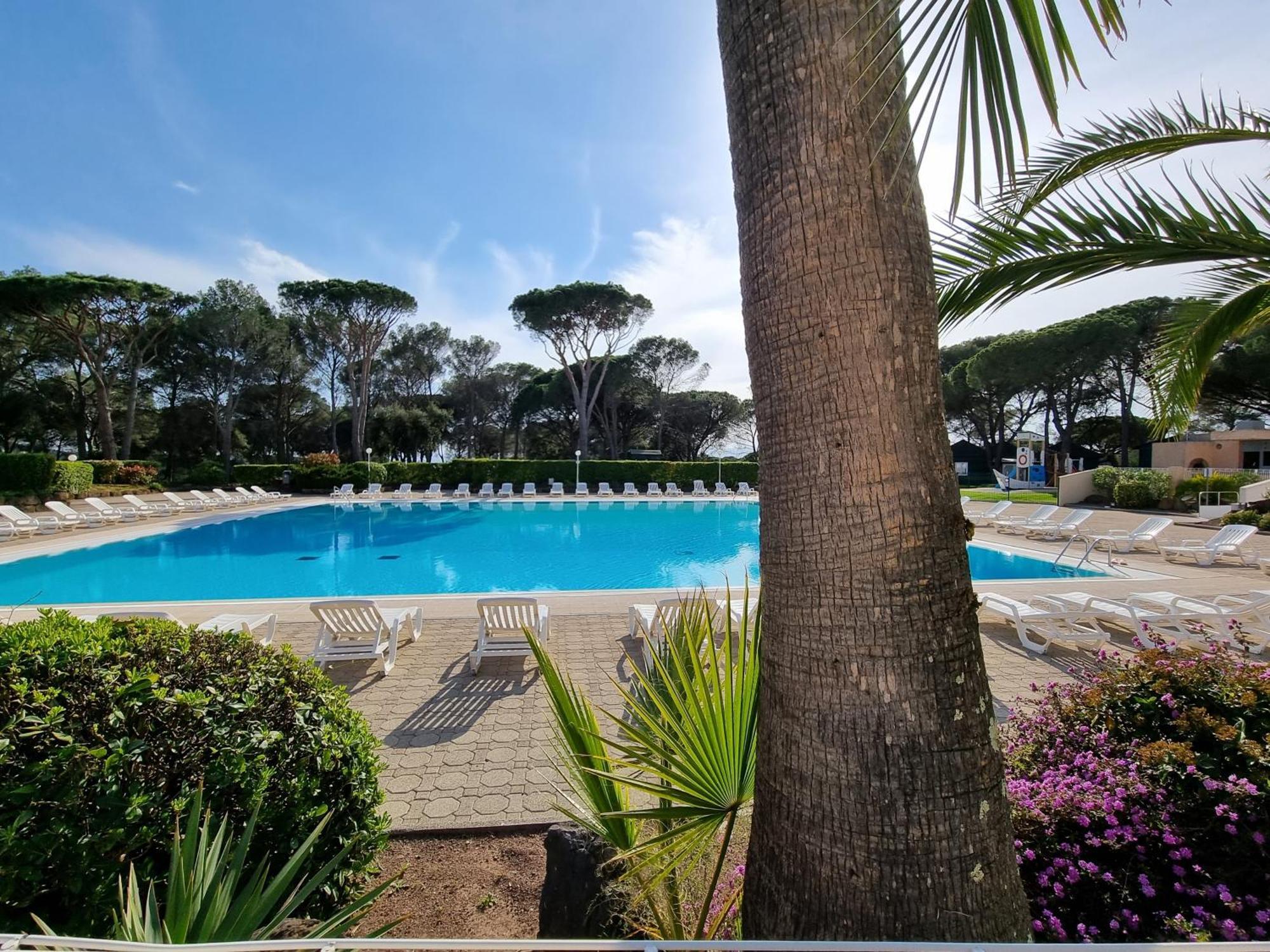 Saint-Raphaël Studio 4P Vue Piscine St Raphael Valescure - Au Coeur Des Golfs מראה חיצוני תמונה